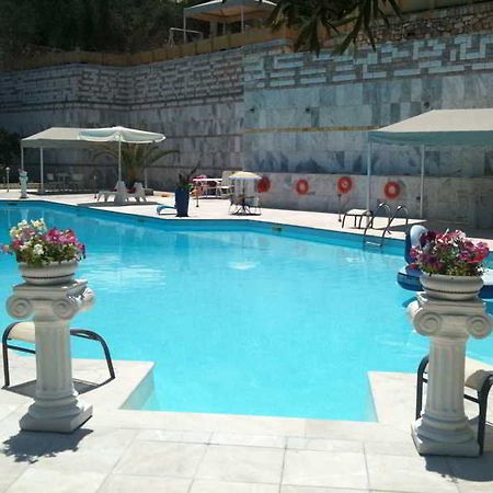 Paco'S Resort Gaios Ngoại thất bức ảnh
